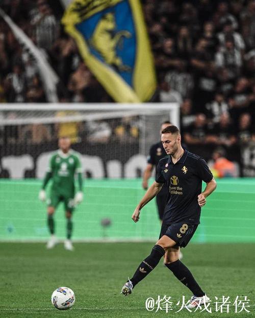 库普梅纳斯因累计5张黄牌停赛,缺席尤文主场战罗马 库普梅纳斯因累计5张黄牌停赛,缺席尤文主场战罗马